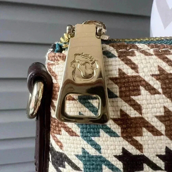 Spartina 449 Houndstooth Travel Bag - Picture 7 of 16